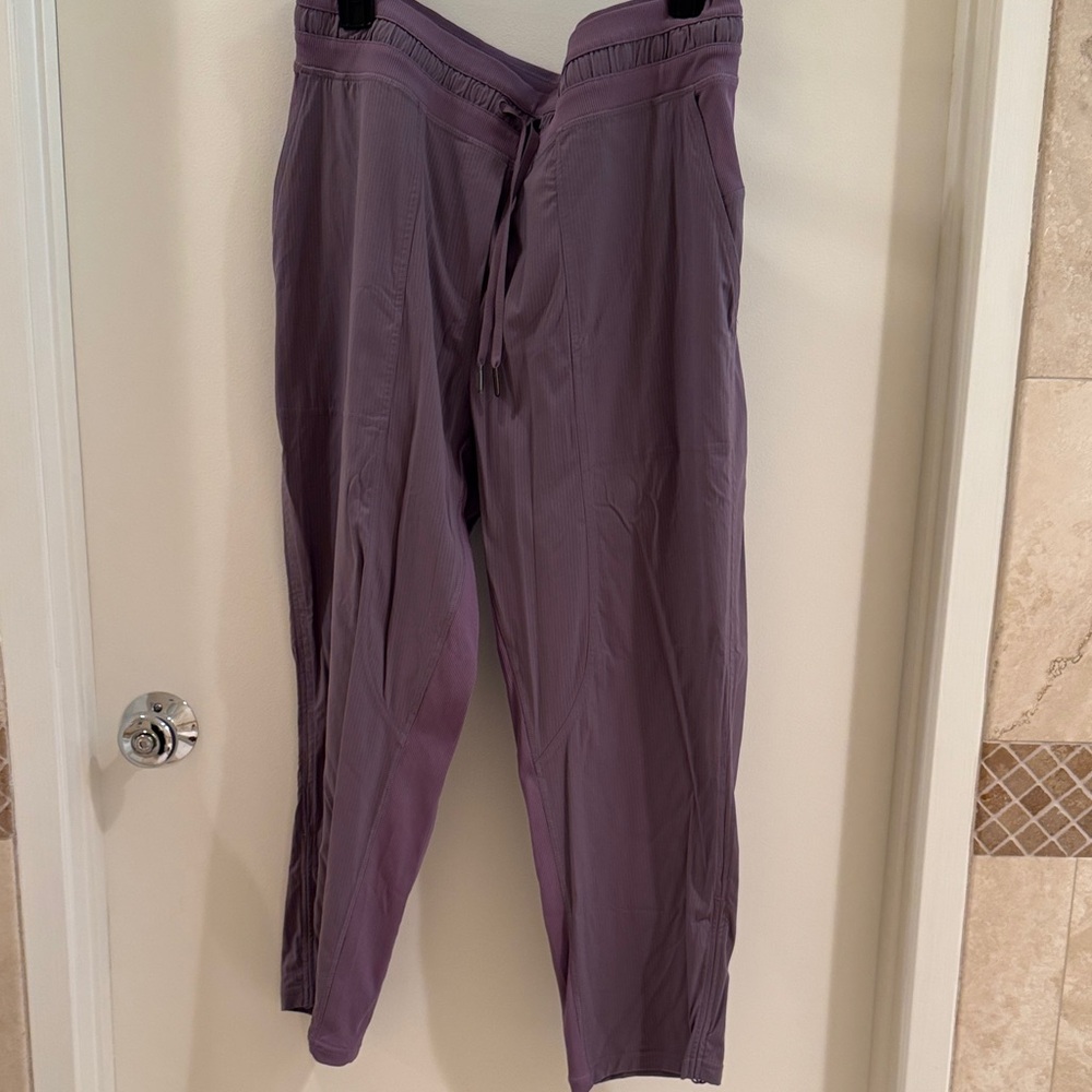 lululemon athleticawomans's Purple Drawstring Joggers size12